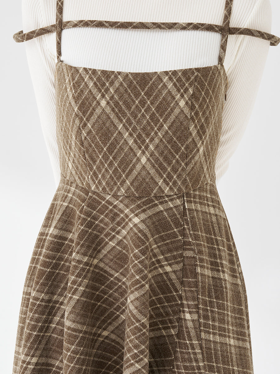 モデル：155cm（着用サイズ：FREE　着用カラー：MOC）