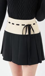 モデル：155m（着用サイズ：FREE　着用カラー：BLK）