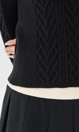 モデル：155m（着用サイズ：FREE　着用カラー：BLK）