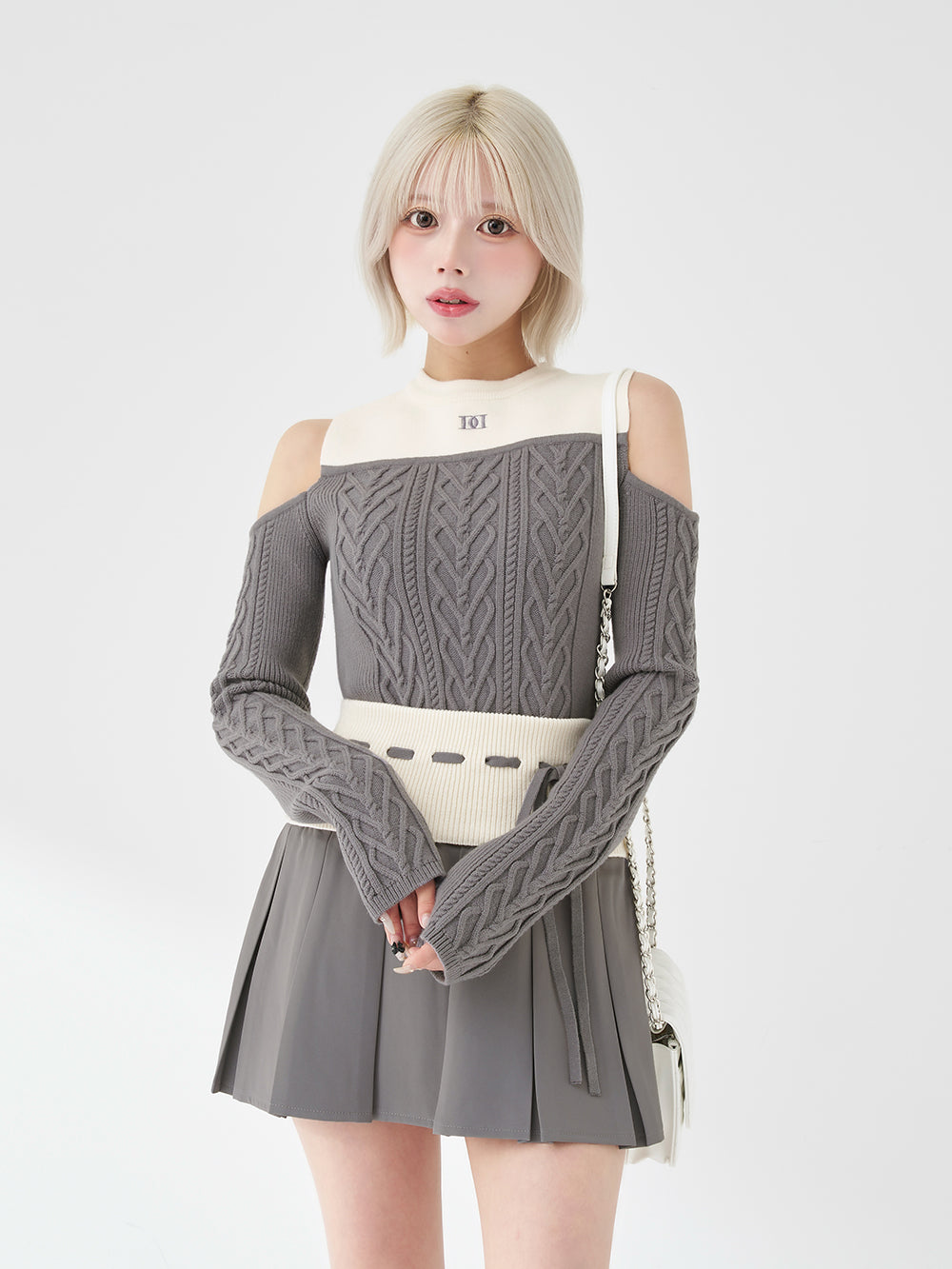 モデル：155m（着用サイズ：FREE　着用カラー：GRY）