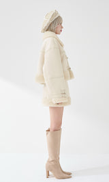 モデル：155cm（着用サイズ：S　着用カラー：IVO）