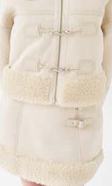 モデル：155cm（着用サイズ：S　着用カラー：IVO）