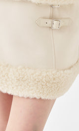 モデル：155cm（着用サイズ：S　着用カラー：IVO）