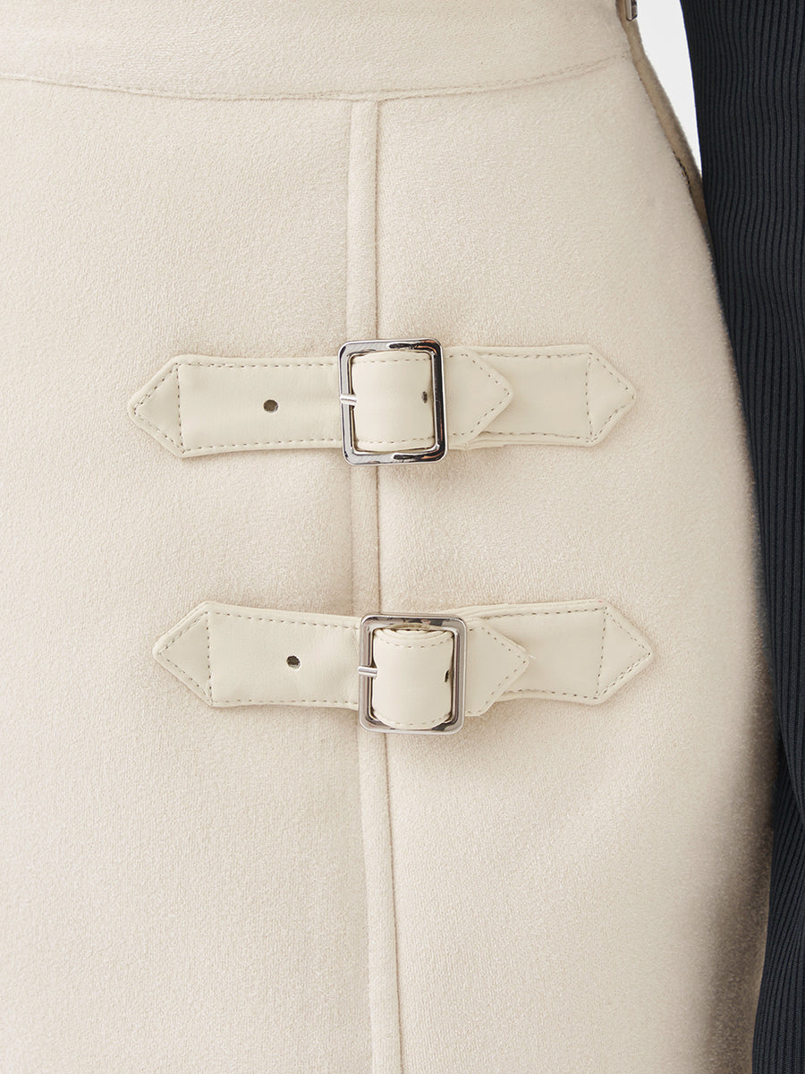 モデル：155cm（着用サイズ：S　着用カラー：IVO）