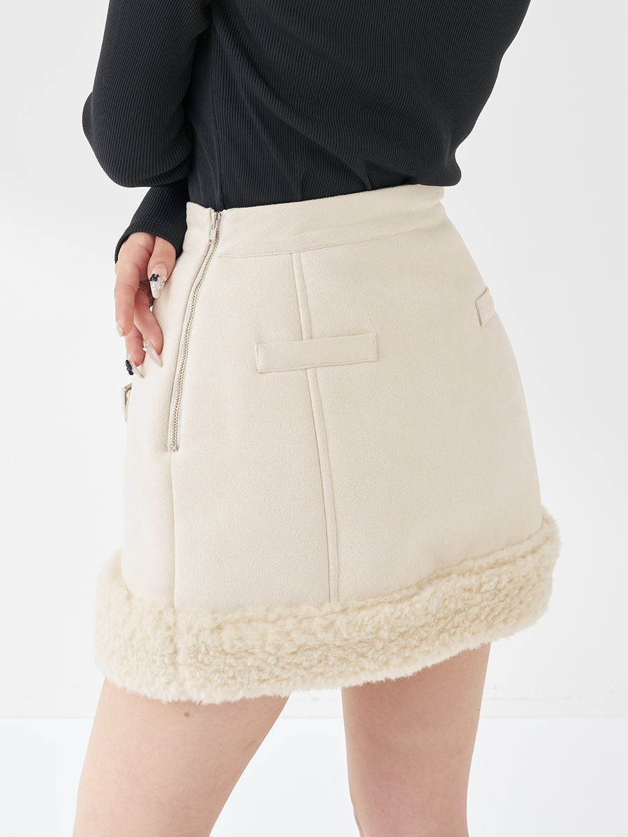 モデル：155cm（着用サイズ：S　着用カラー：IVO）