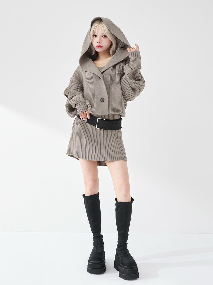 モデル：155cm（着用サイズ：FREE　着用カラー：GRY）