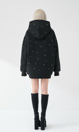 モデル：155cm（着用サイズ：FREE　着用カラー：BLK）