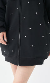 モデル：155cm（着用サイズ：FREE　着用カラー：BLK）