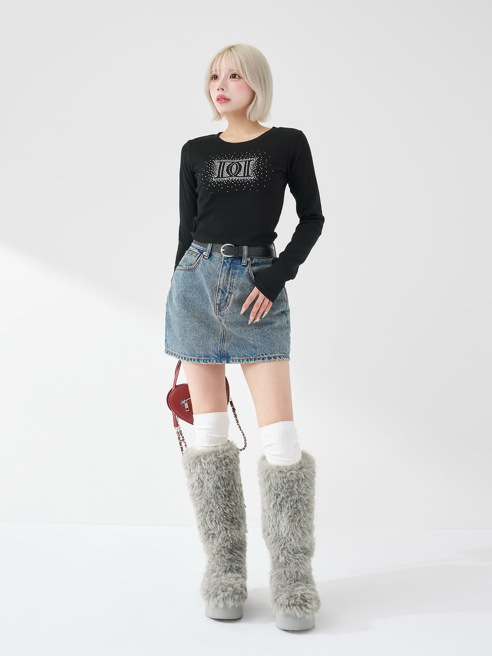 モデル：155cm（着用サイズ：FREE　着用カラー：BLK）