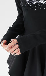 モデル：155cm（着用サイズ：FREE　着用カラー：BLK）