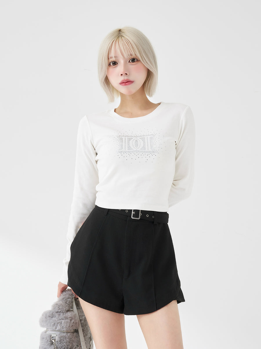 モデル：155cm（着用サイズ：FREE　着用カラー：WHT）