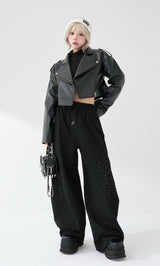 モデル：155cm（着用サイズ：FREE　着用カラー：BLK）