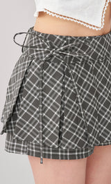モデル：155cm（着用サイズ：S　着用カラー：GRY）