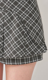 モデル：155cm（着用サイズ：S　着用カラー：GRY）