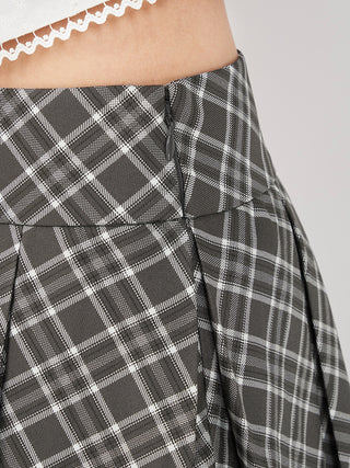 モデル：155cm（着用サイズ：S　着用カラー：GRY）