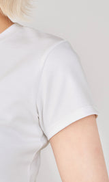 モデル：155cm（着用サイズ：FREE　着用カラー：WHT）