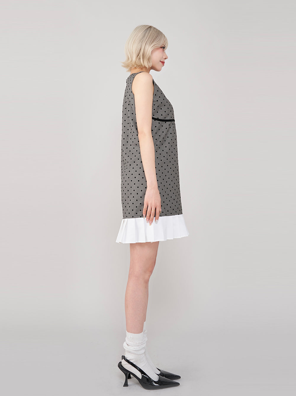 モデル：155cm（着用サイズ：FREE　着用カラー：GRY）