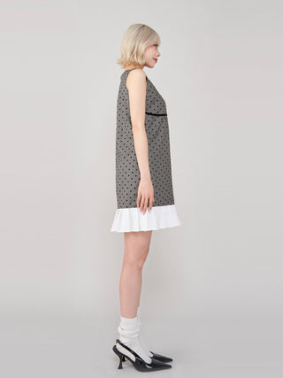 モデル：155cm（着用サイズ：FREE　着用カラー：GRY）