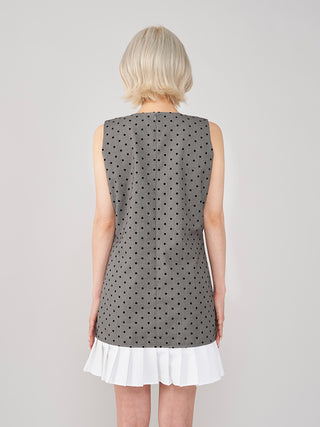 モデル：155cm（着用サイズ：FREE　着用カラー：GRY）