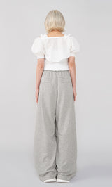 モデル：155cm（着用サイズ：FREE　着用カラー：GRY）
