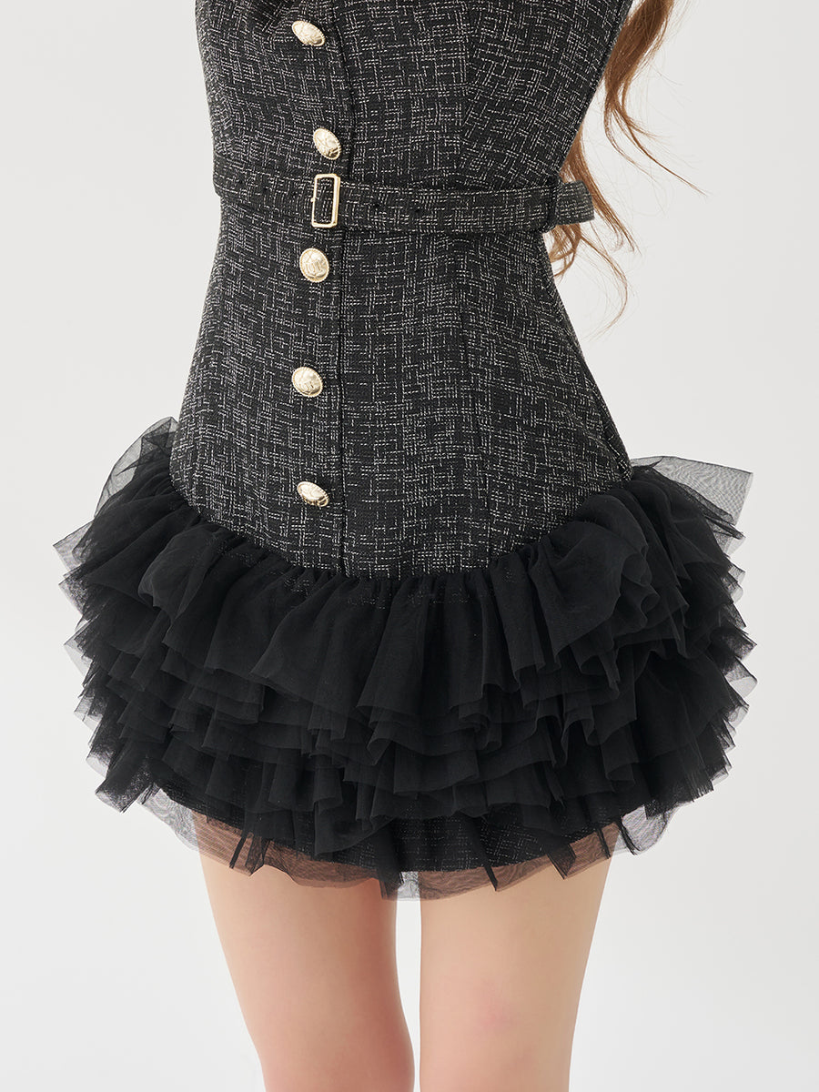 モデル：158cm（着用サイズ：FREE　着用カラー：BLK）