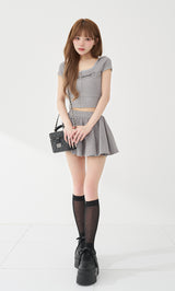 モデル：158cm（着用サイズ：FREE　着用カラー：GRY）