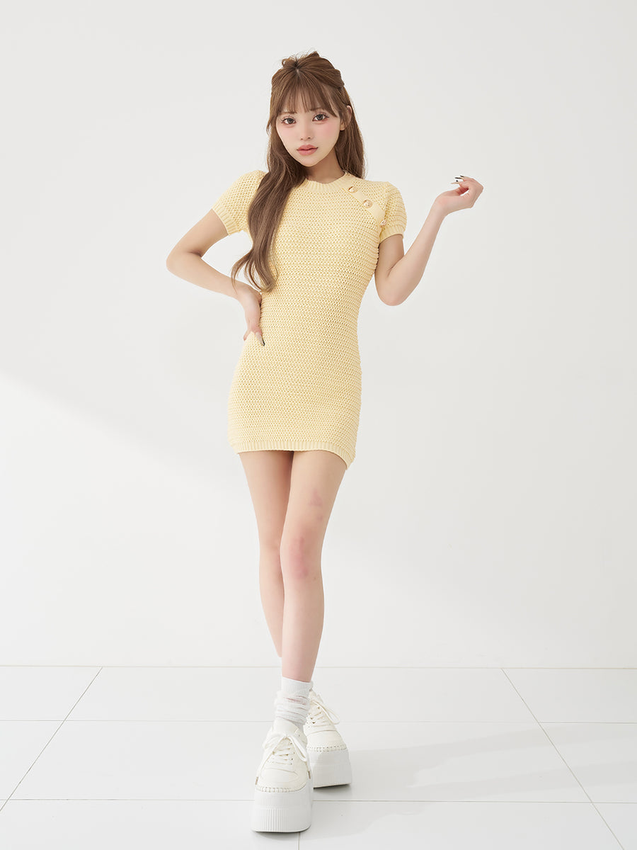 モデル：158cm（着用サイズ：FREE　着用カラー：YEL）