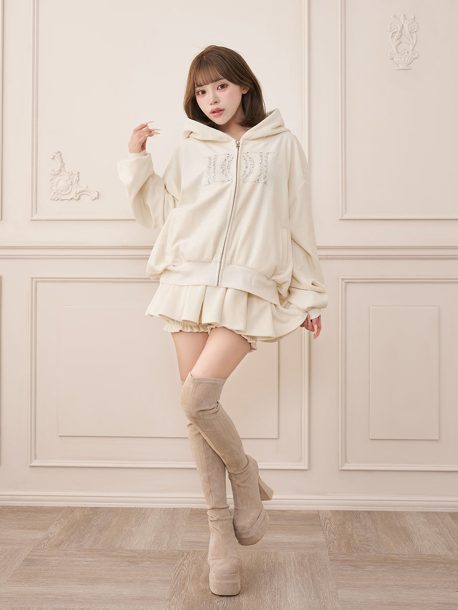 モデル：158cm（着用サイズ：FREE　着用カラー：WHT）