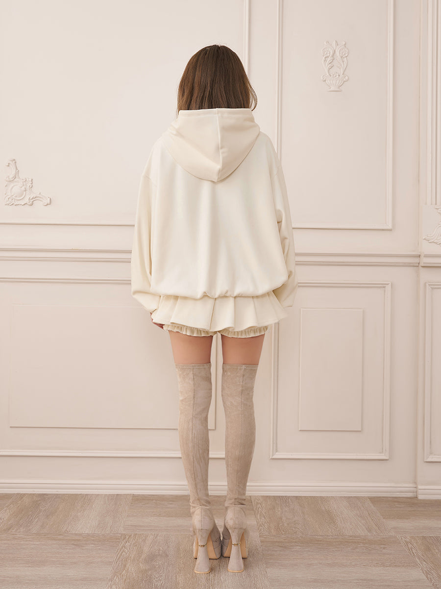 モデル：158cm（着用サイズ：FREE　着用カラー：WHT）