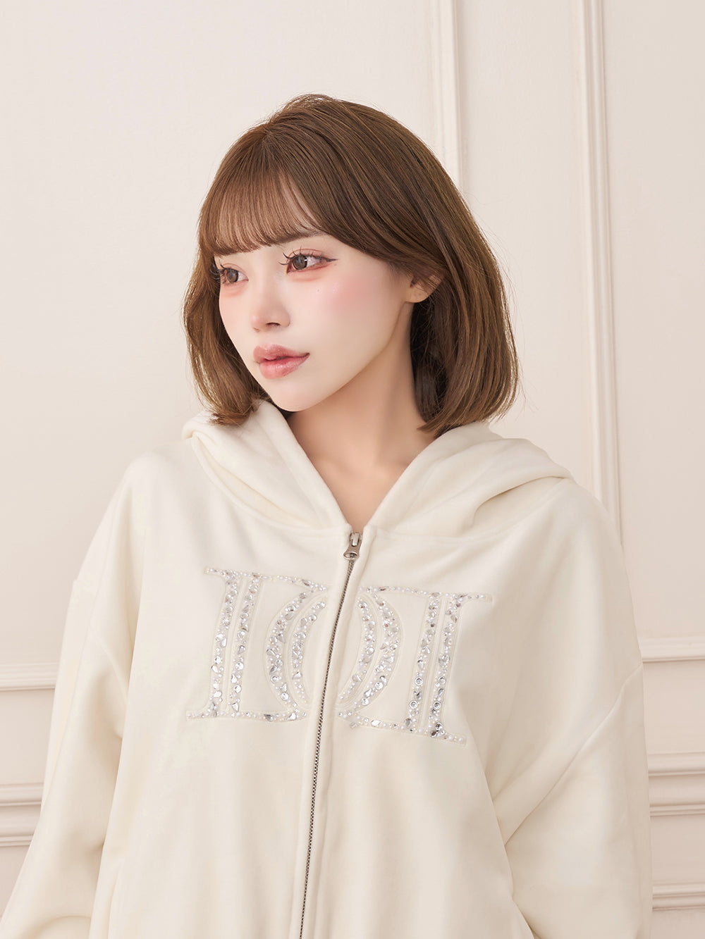 モデル：158cm（着用サイズ：FREE　着用カラー：WHT）