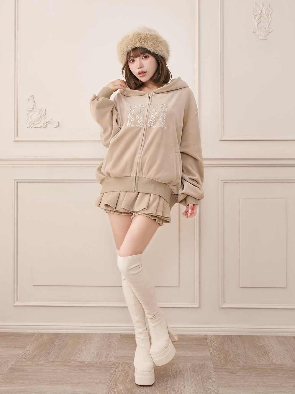 モデル：158cm（着用サイズ：FREE　着用カラー：BEG）
