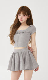 モデル：158cm（着用サイズ：FREE　着用カラー：GRY）