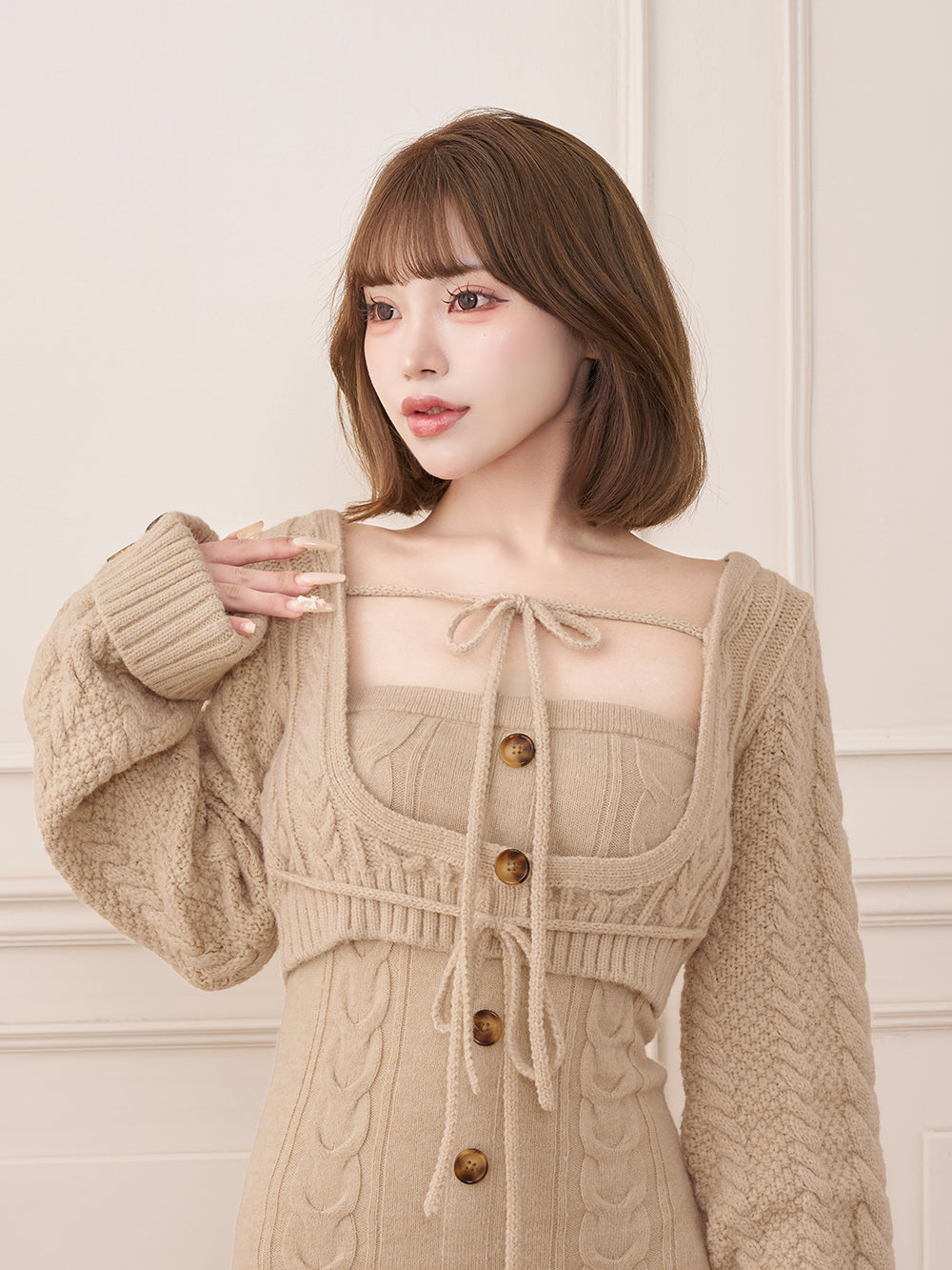 モデル：158cm（着用サイズ：FREE　着用カラー：BEG）