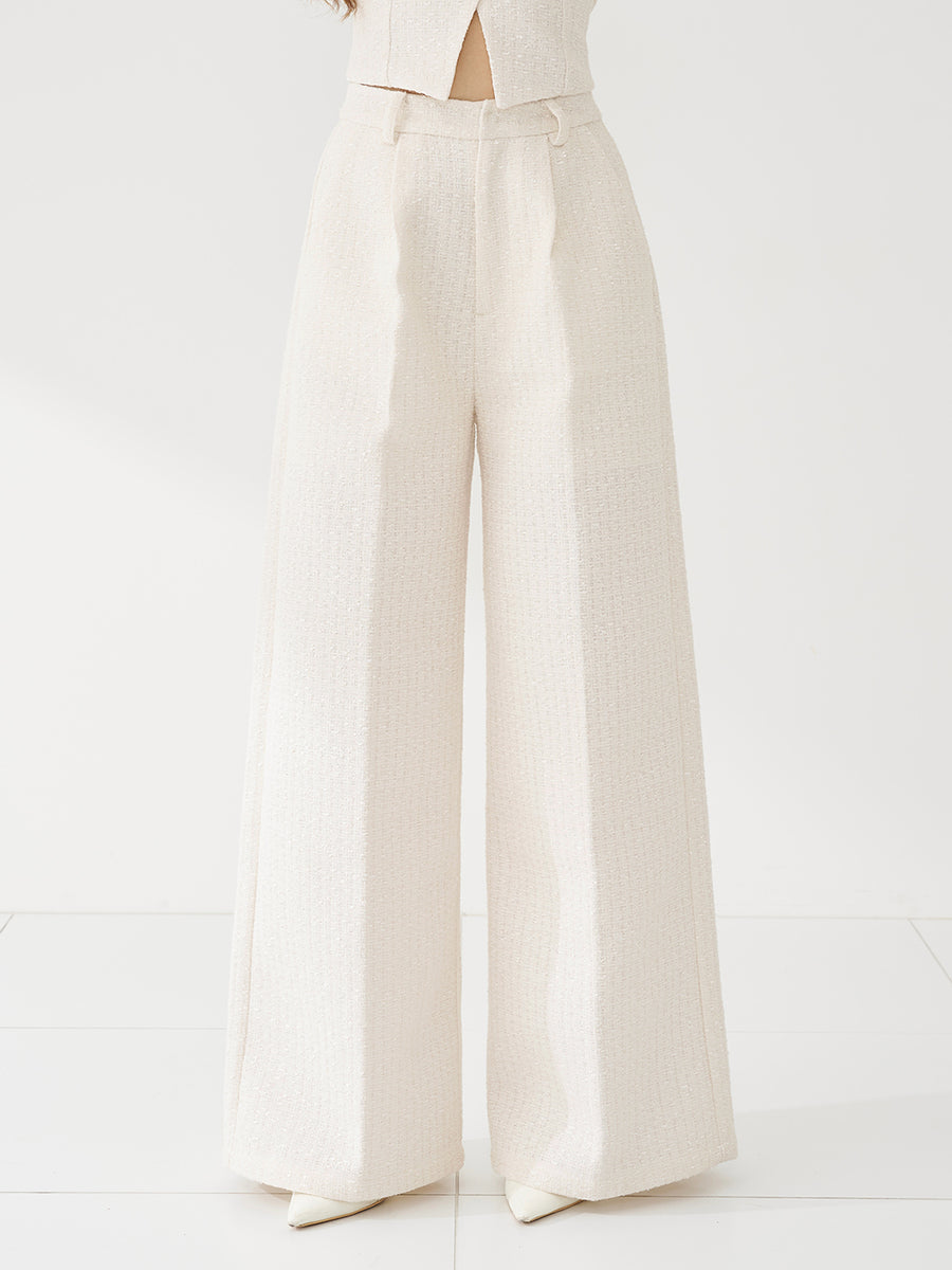 モデル：158cm（着用サイズ：S　着用カラー：WHT）