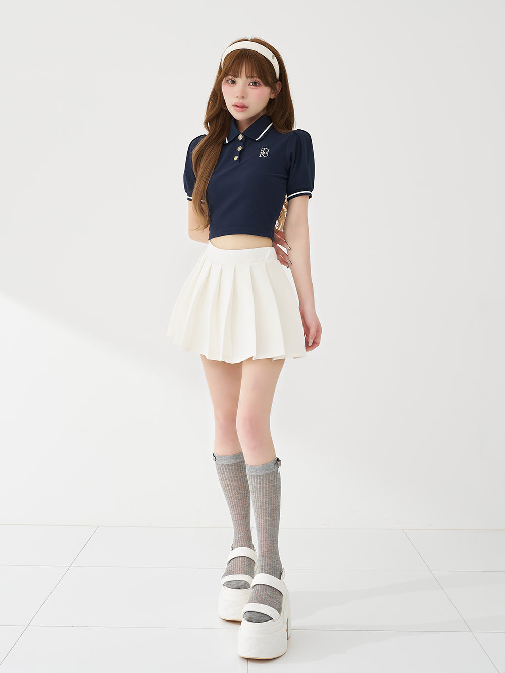 モデル：158cm（着用サイズ：FREE　着用カラー：BLK）