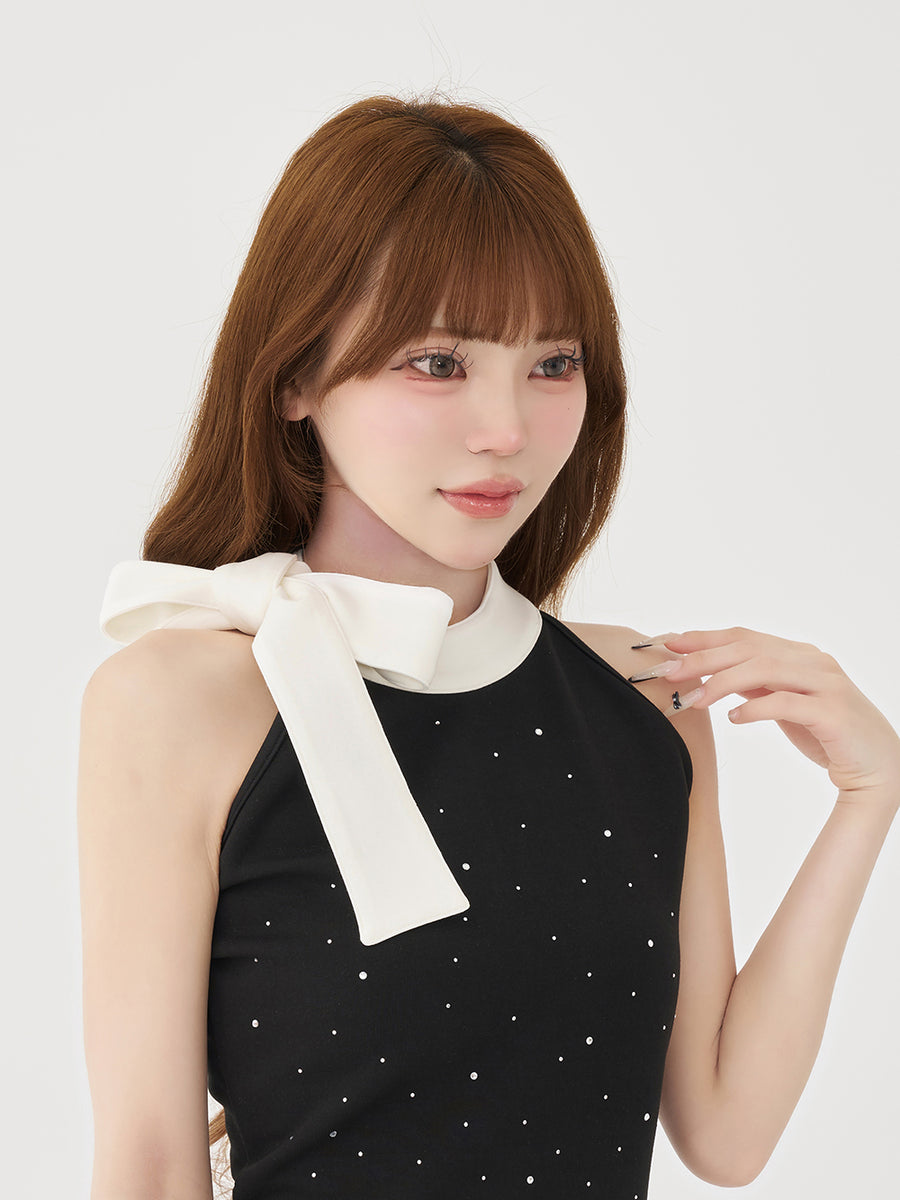 モデル：158cm（着用サイズ：FREE　着用カラー：BLK）