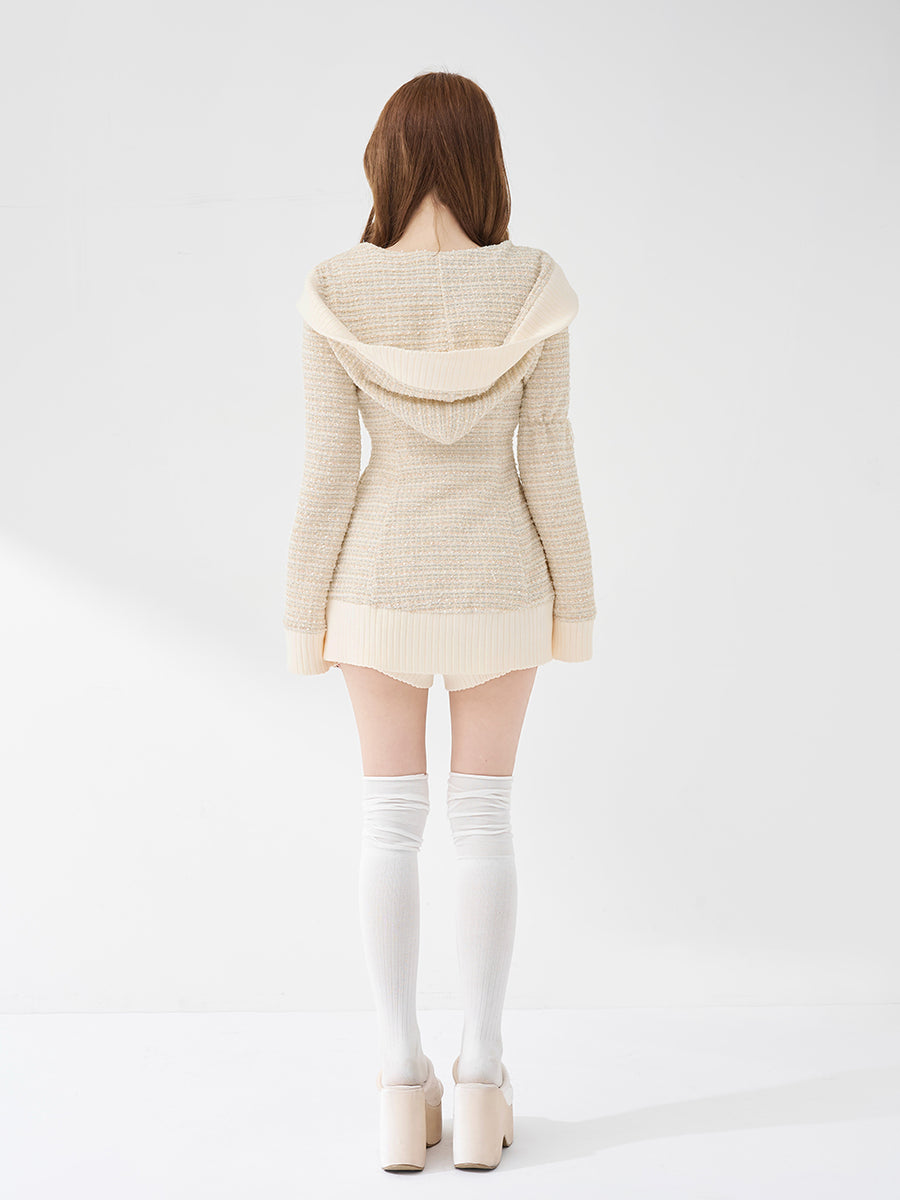 モデル：158cm（着用サイズ：FREE　着用カラー：IVO）