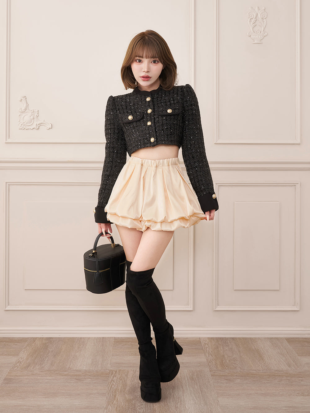 モデル：158cm（着用サイズ：FREE　着用カラー：BLK）