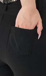 モデル：158cm（着用サイズ：S　着用カラー：BLK）