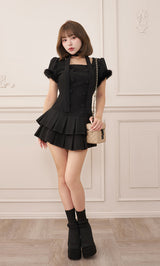 モデル：158cm（着用サイズ：FREE　着用カラー：BLK）