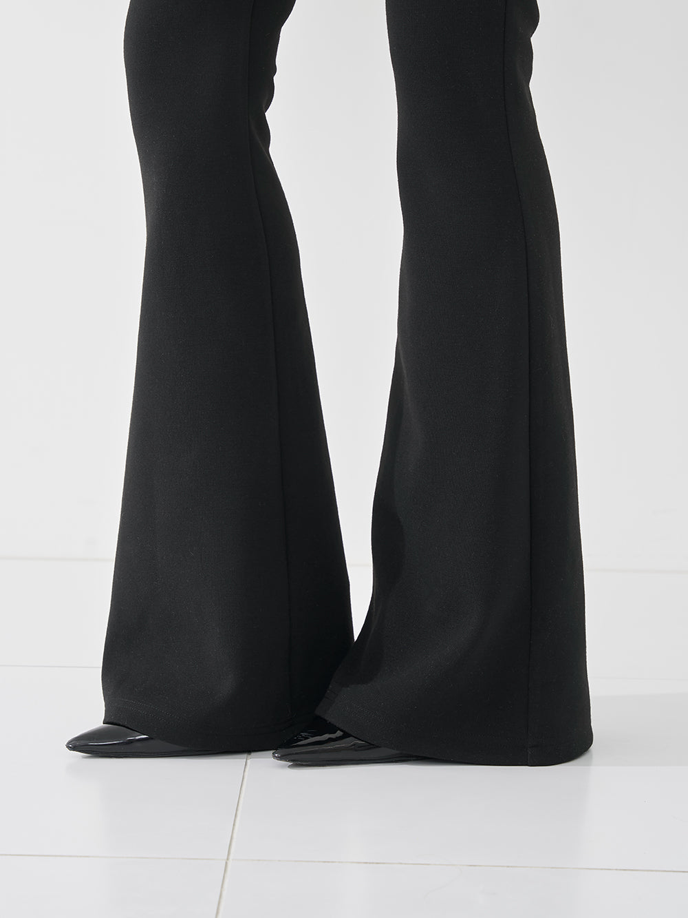 モデル：158cm（着用サイズ：S　着用カラー：BLK）
