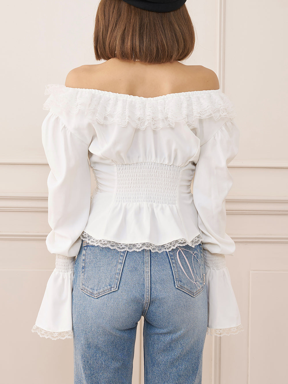 モデル：158cm（着用サイズ：FREE　着用カラー：WHT）