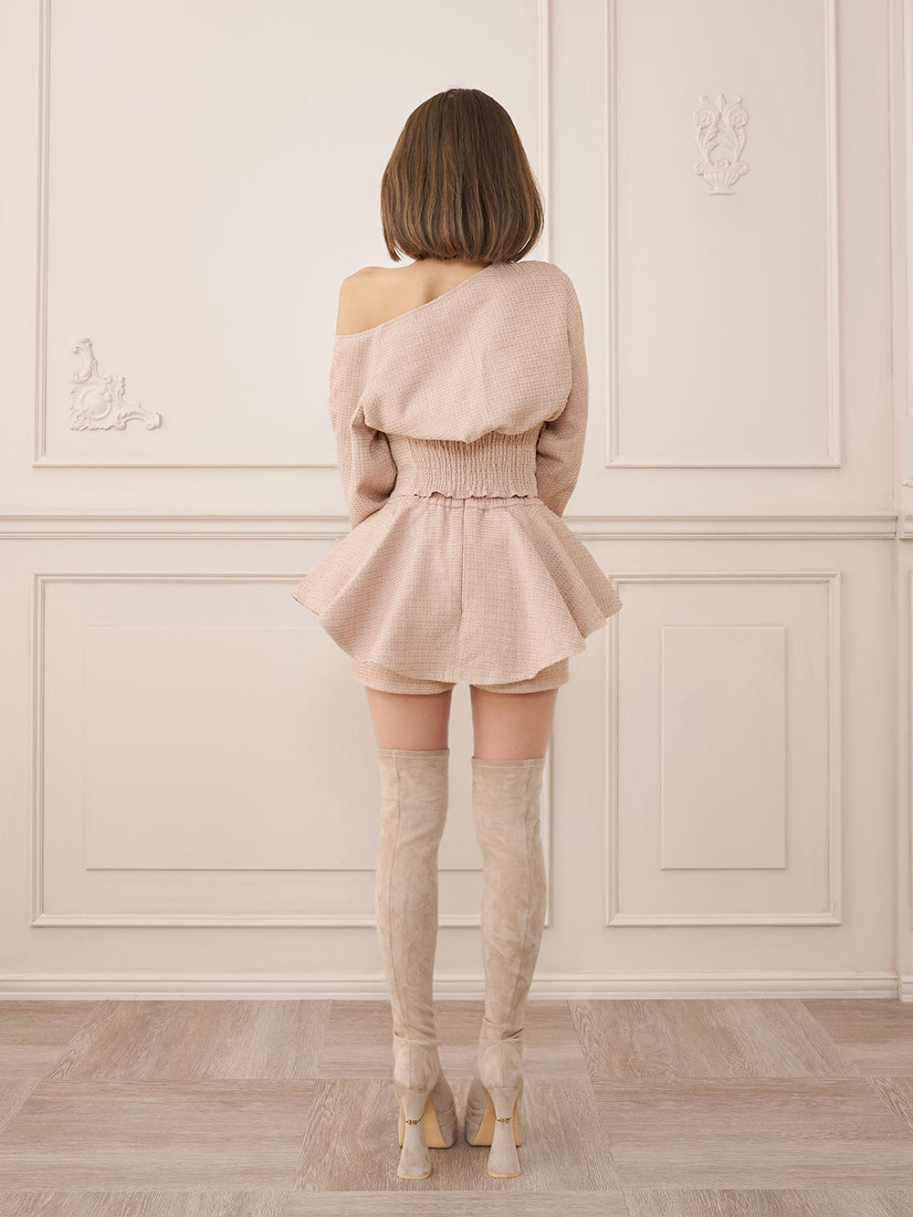 モデル：158cm（着用サイズ：FREE　着用カラー：P-BEG）