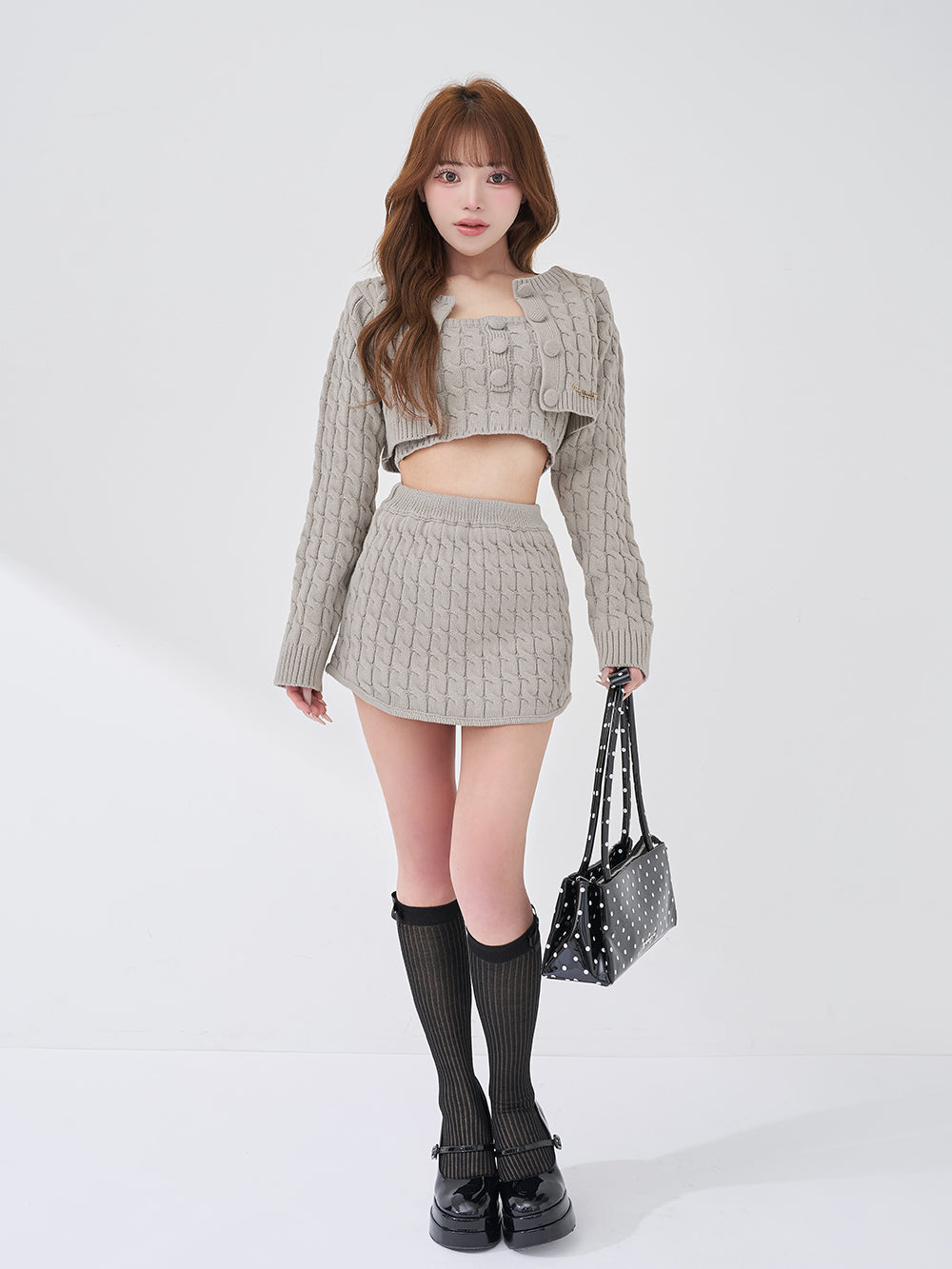 モデル：158cm（着用サイズ：FREE　着用カラー：GRY）