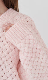 モデル：158cm（着用サイズ：FREE　着用カラー：PNK）