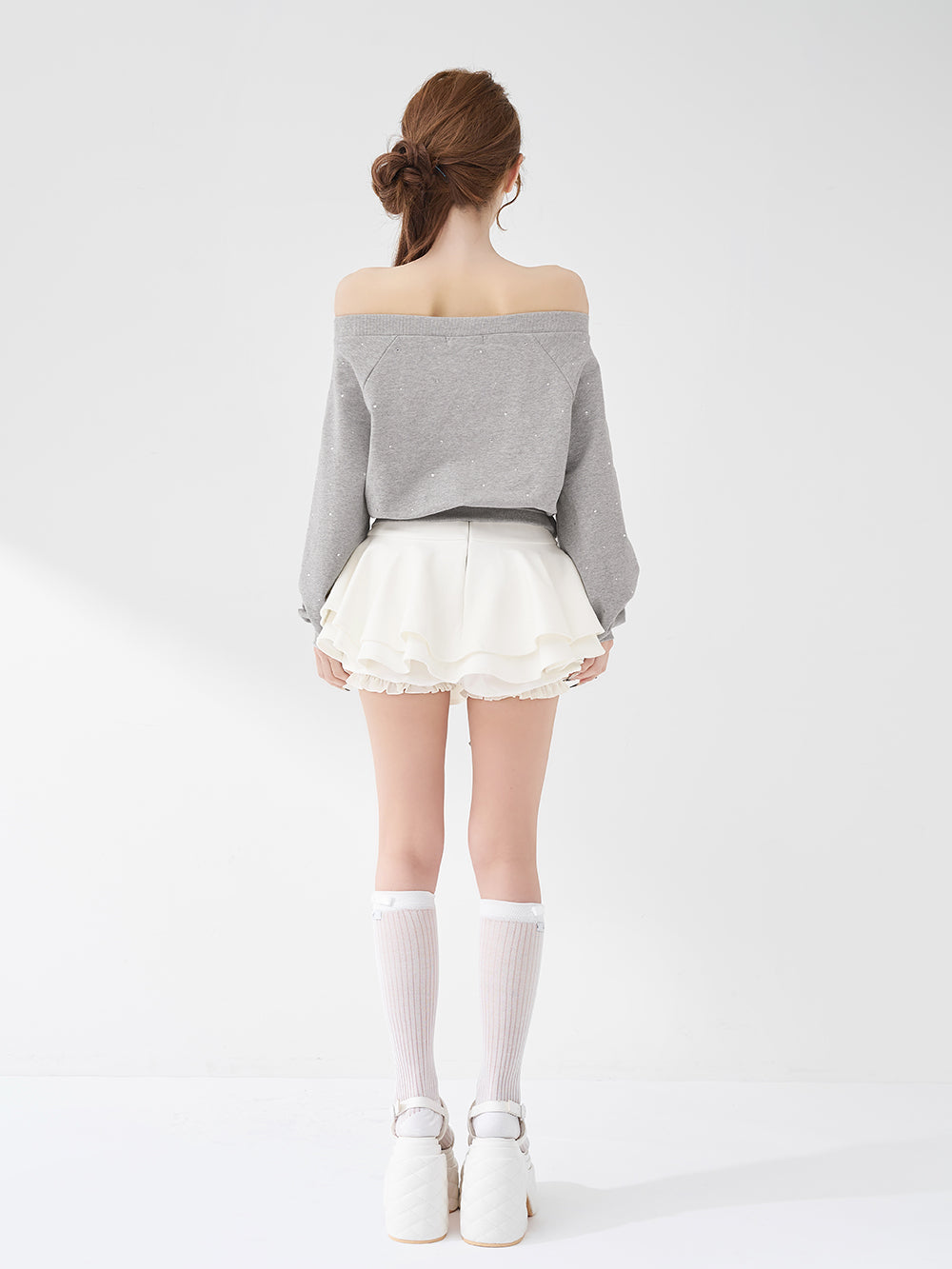 モデル：158cm（着用サイズ：FREE　着用カラー：GRY）