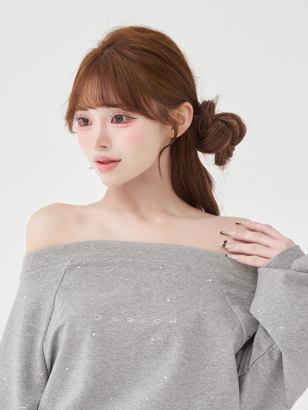 モデル：158cm（着用サイズ：FREE　着用カラー：GRY）