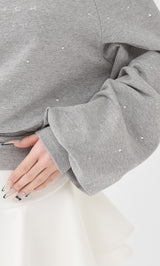 モデル：158cm（着用サイズ：FREE　着用カラー：GRY）