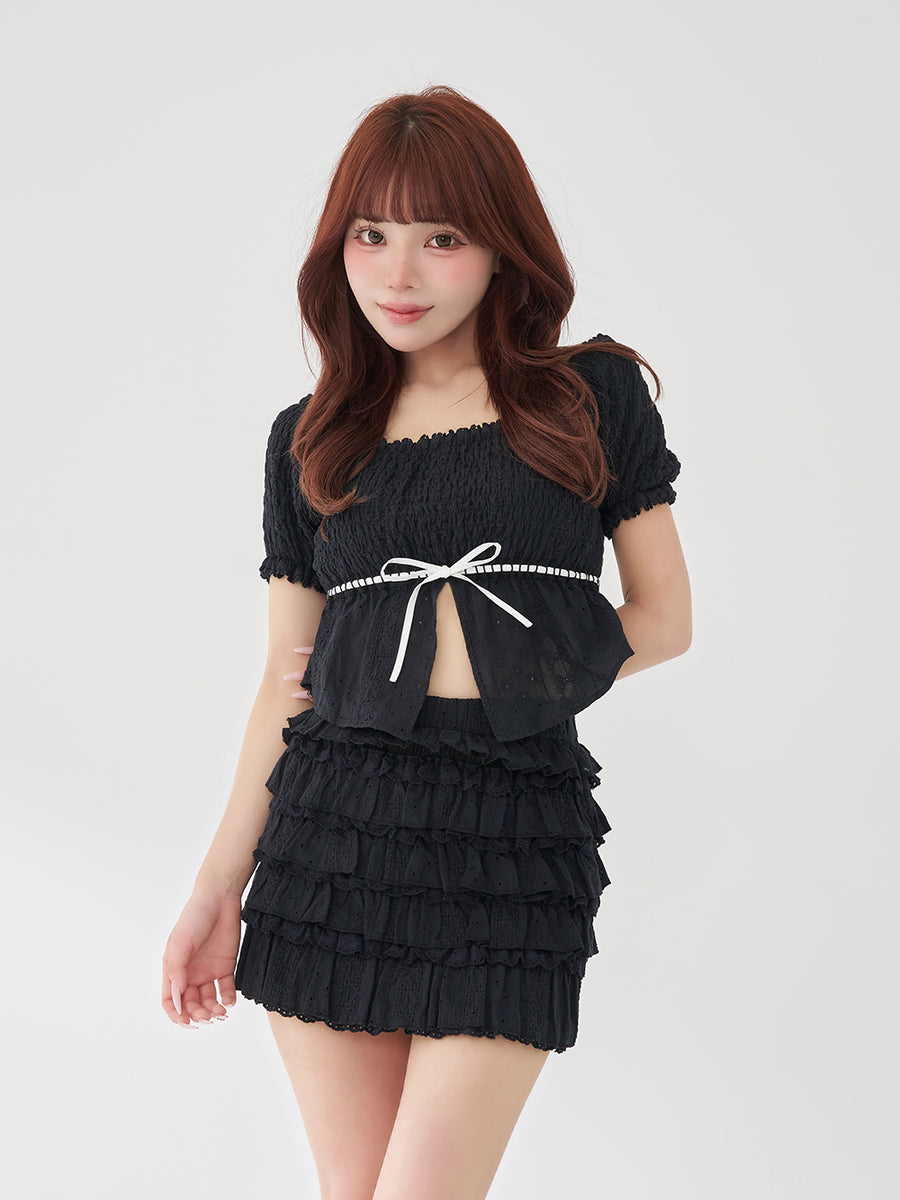 モデル：158cm（着用サイズ：FREE　着用カラー：BLK）