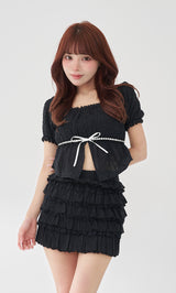 モデル：158cm（着用サイズ：FREE　着用カラー：BLK）